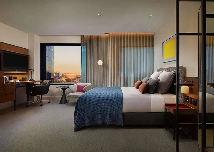 Chambre Accessible aux Personnes à Mobilité Réduite Lit Queen-Size